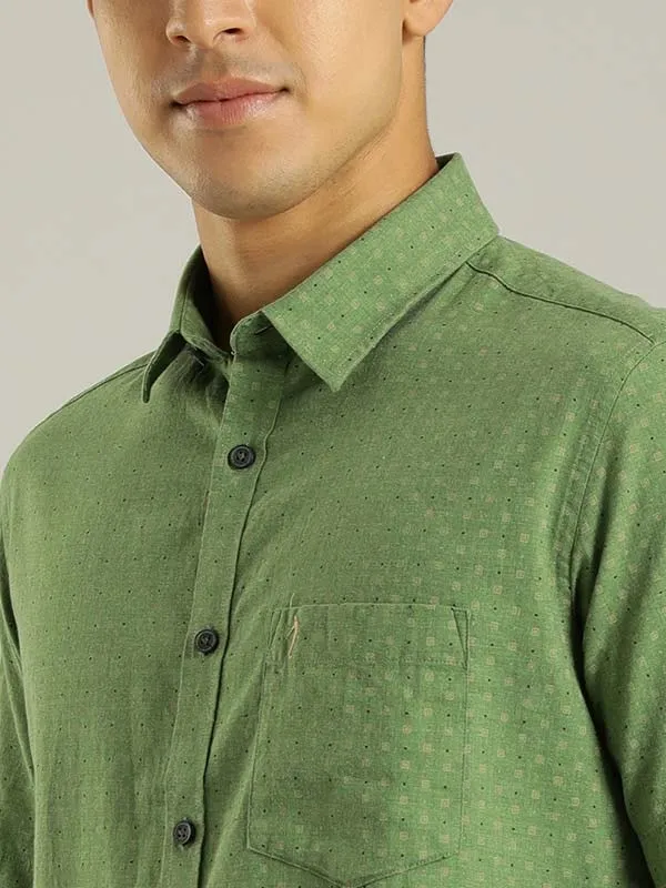 Men Printed Half Sleeve Cotton Shirt