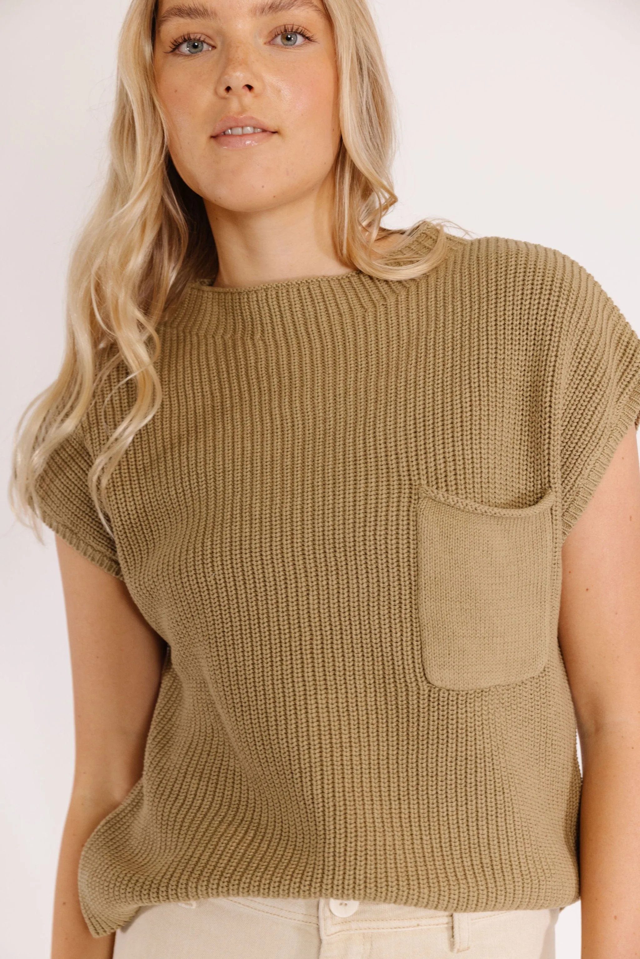 Pasco Sweater in Olive