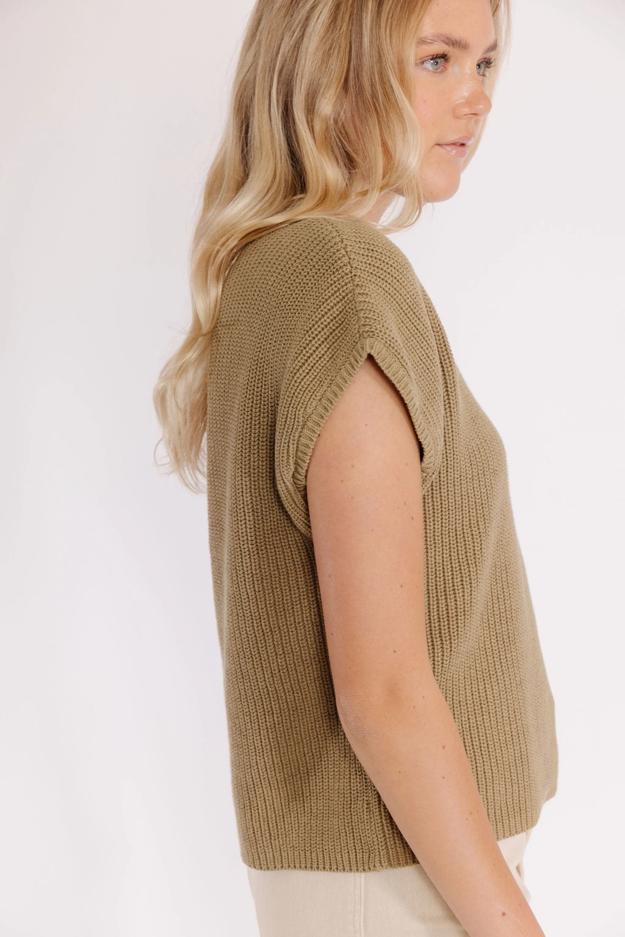 Pasco Sweater in Olive